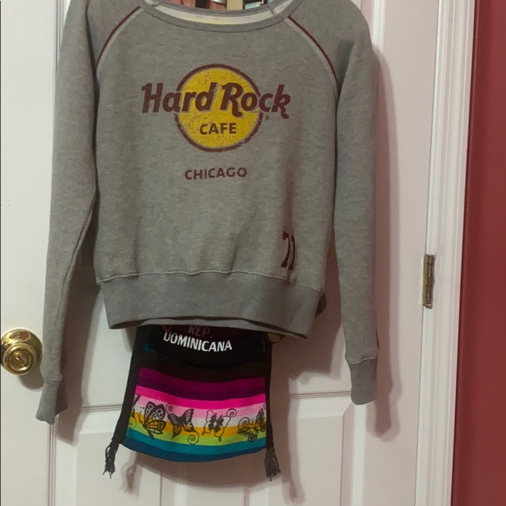 Sweatshirt